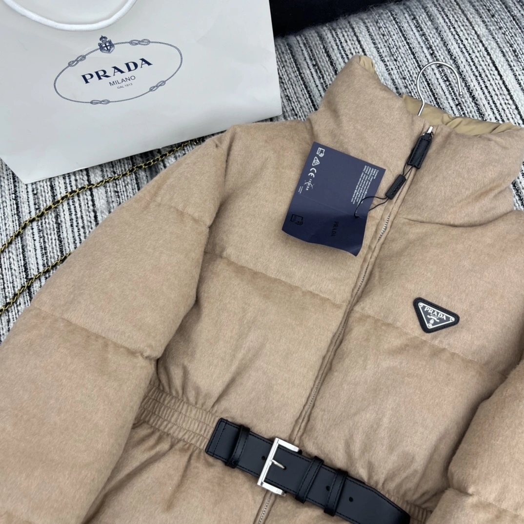 Prada Down Jackets Breathable 172531