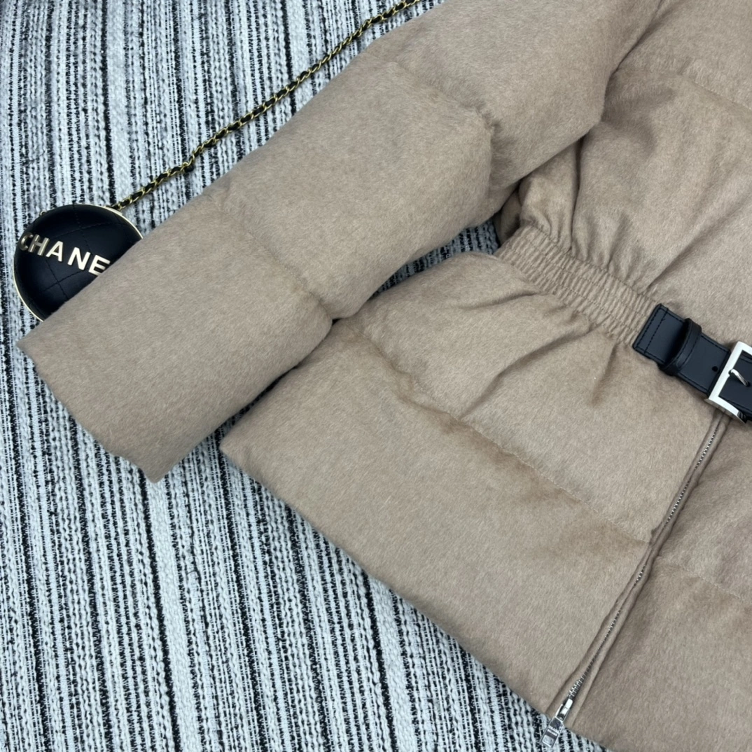 Prada Down Jackets Breathable 172531