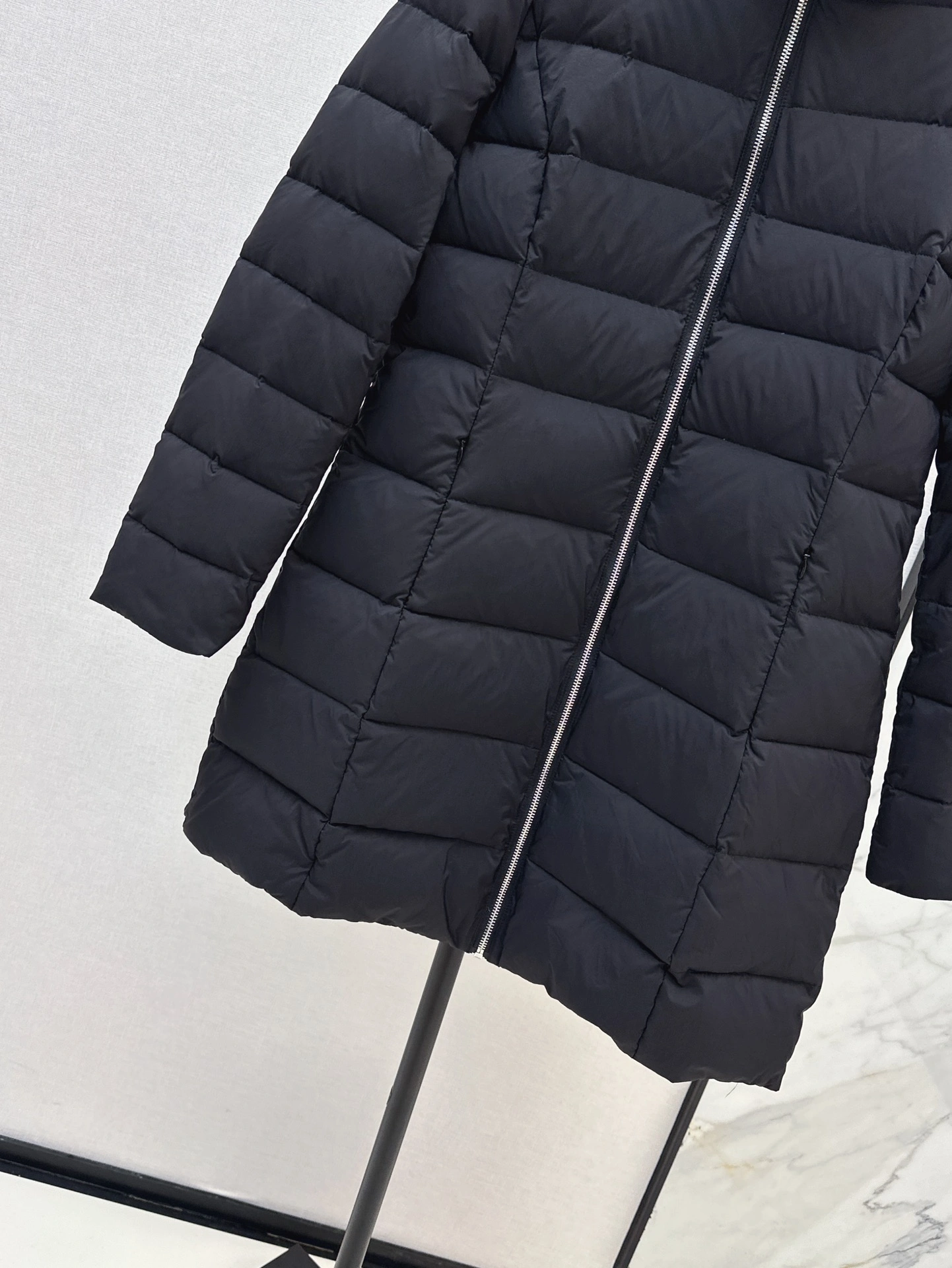 Prada Down Jackets Functional 172536