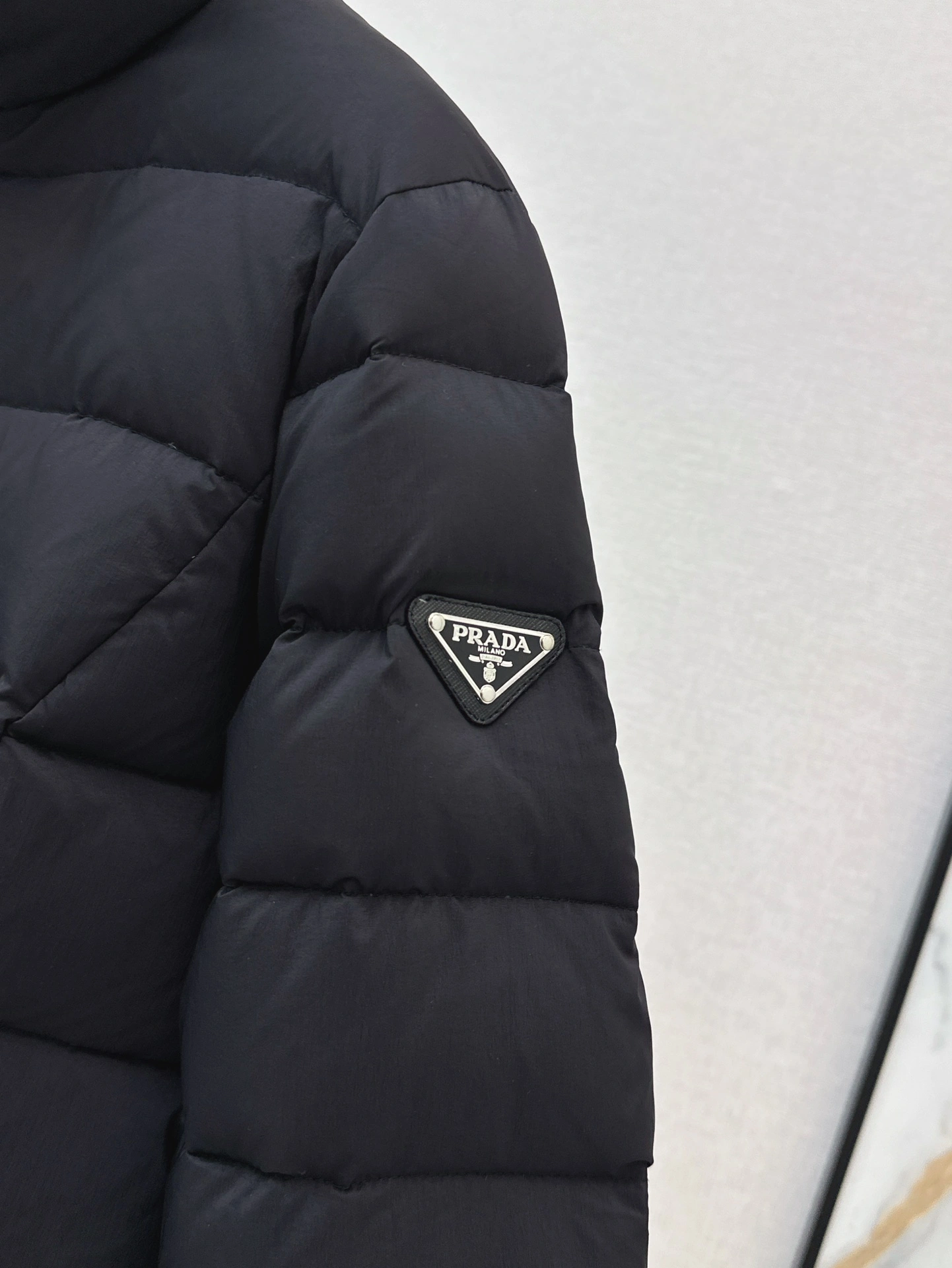 Prada Down Jackets Functional 172536