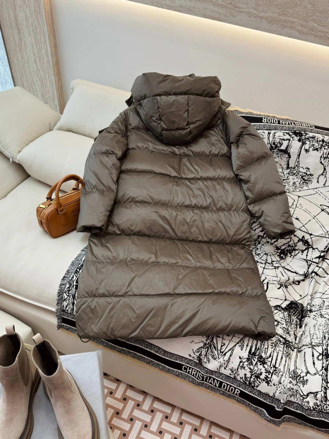 Versatile Prada Down Jackets 172541