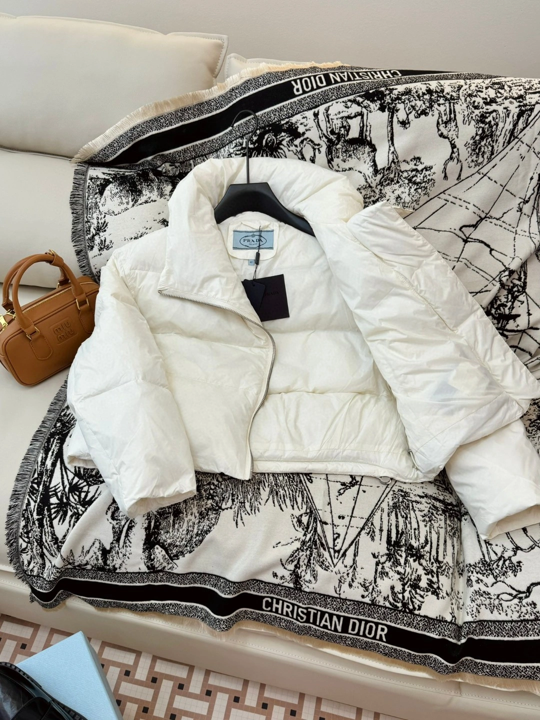 Prada Down Jackets TravelReady 172490