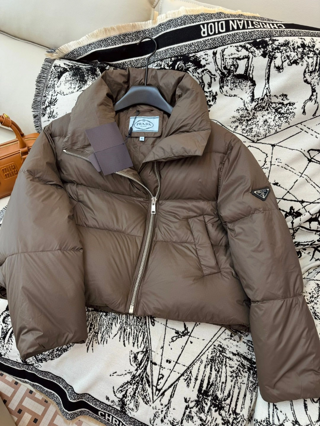 Prada Down Jackets Functional 172487