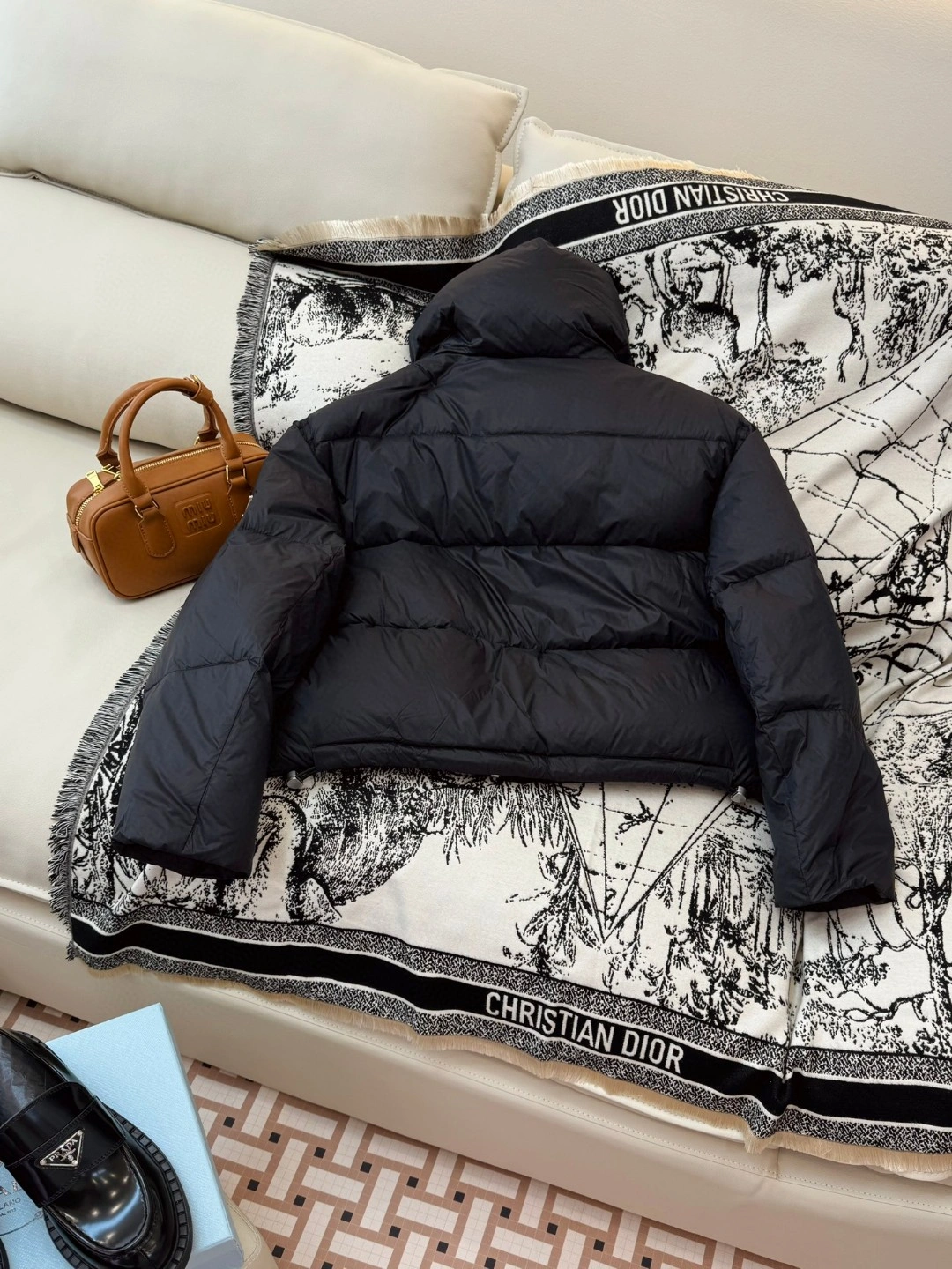 Prada Down Jackets Original 172578