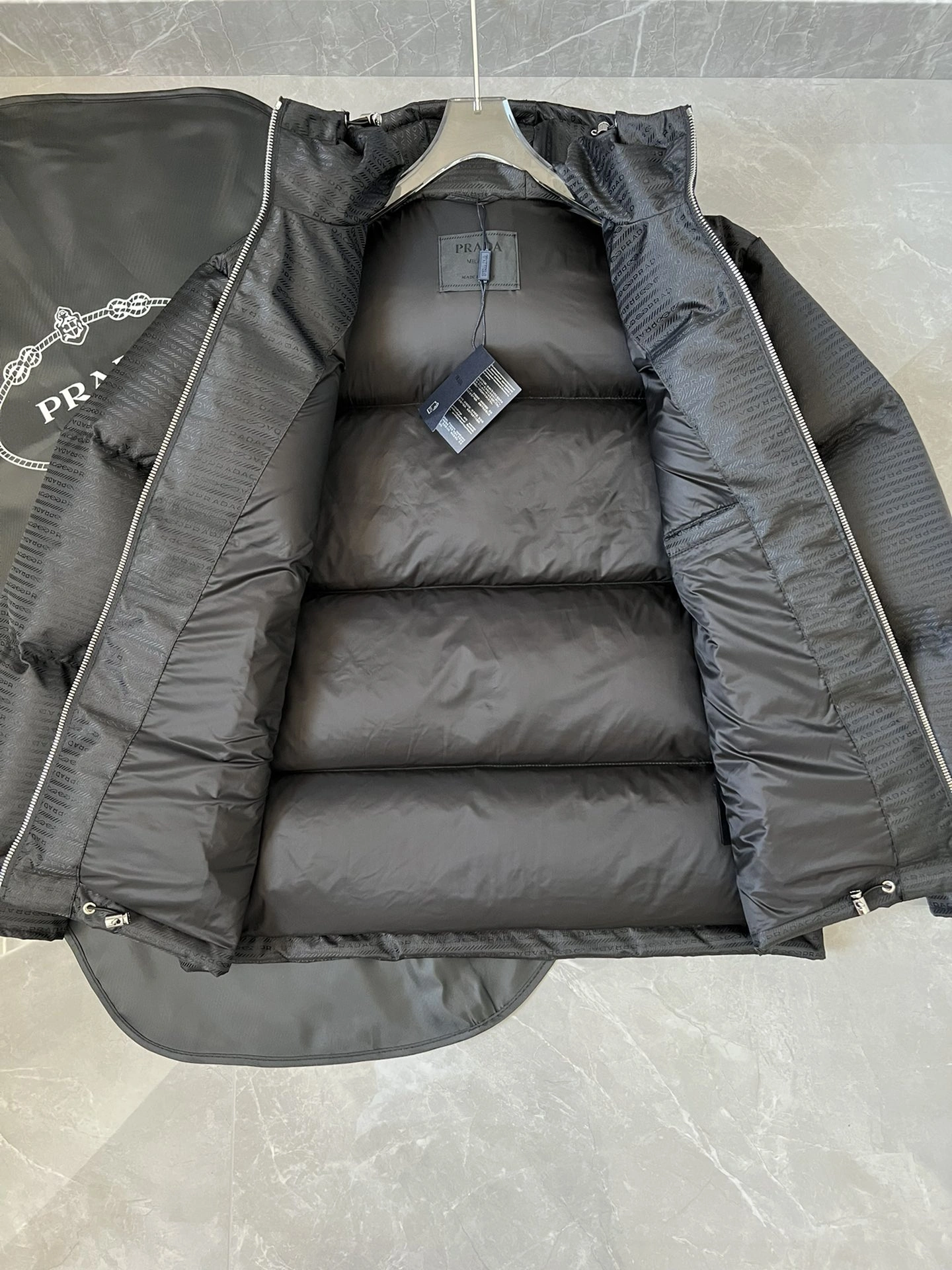 Durable Prada Down Jackets 172495