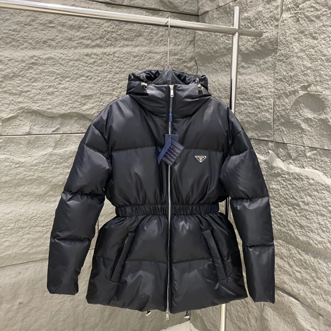 EyeCatching Prada Down Jackets 172481
