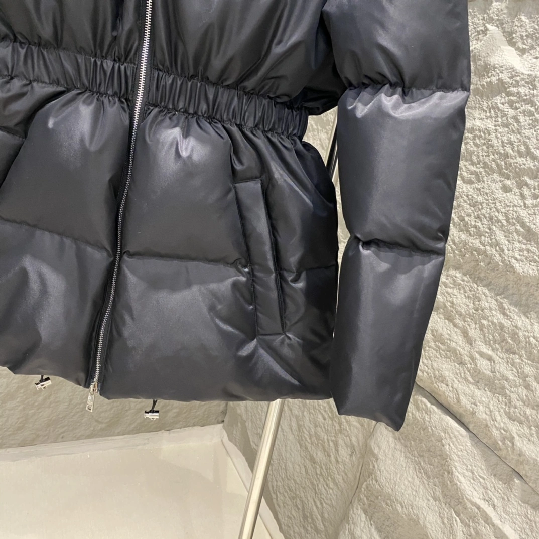 EyeCatching Prada Down Jackets 172481