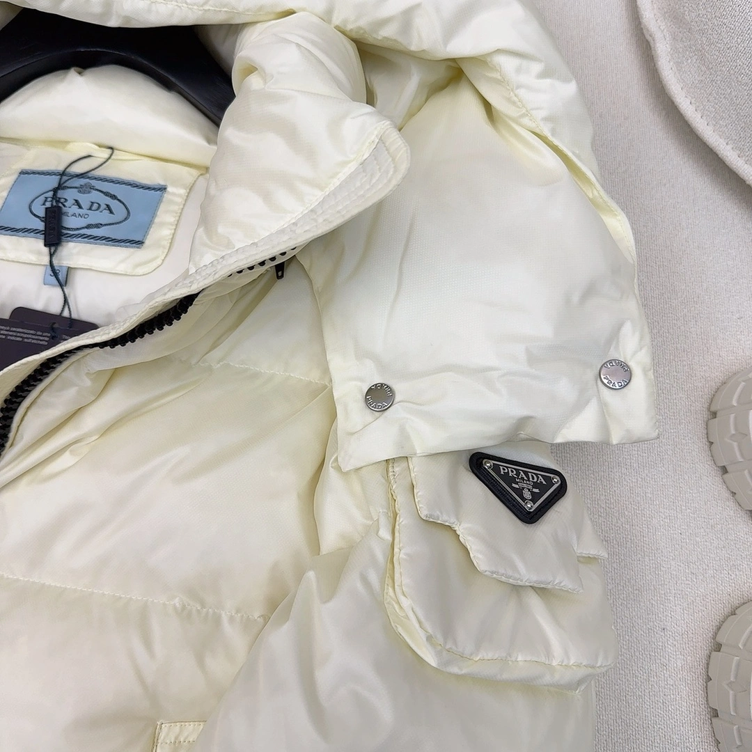 Prada Down Jackets Youthful 172478