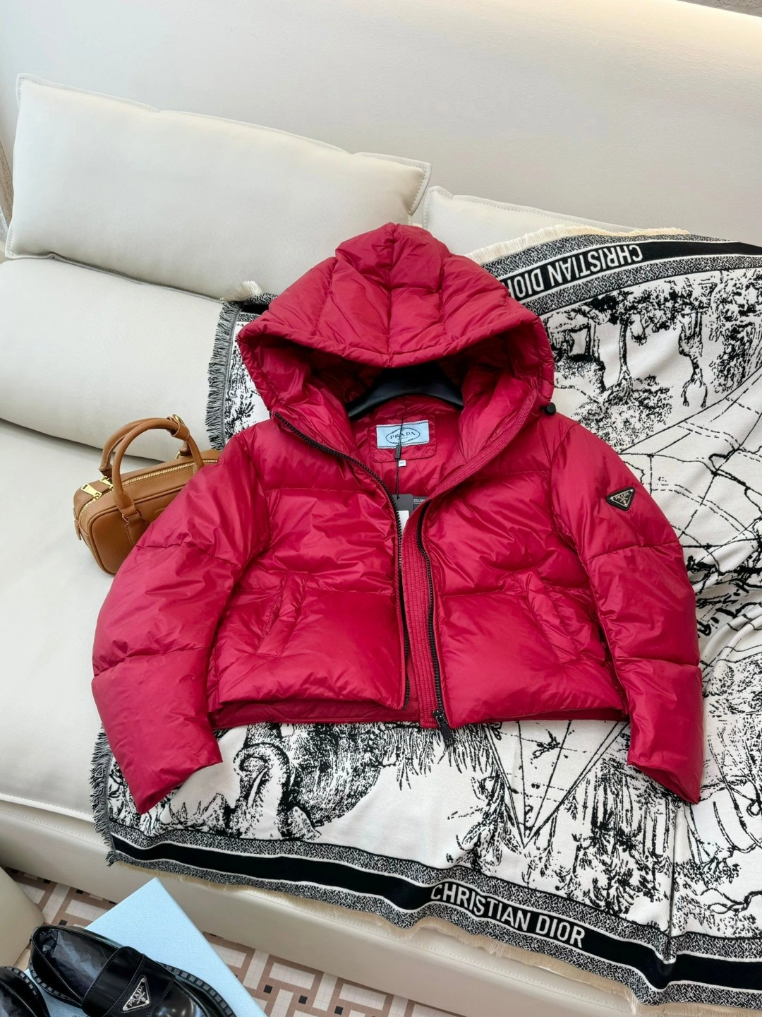 Prada Down Jackets Modern 172514