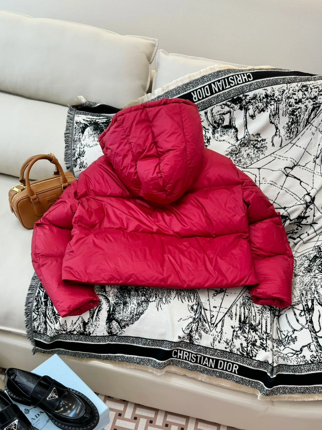 Prada Down Jackets Modern 172514
