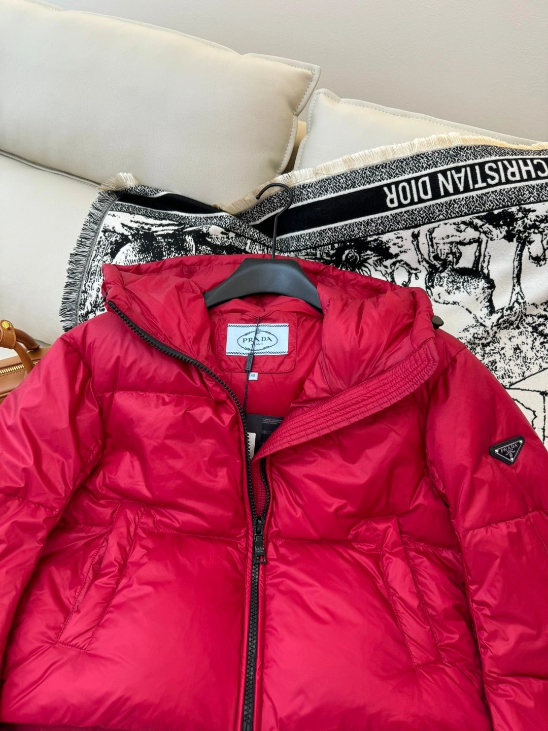 Prada Down Jackets Modern 172514