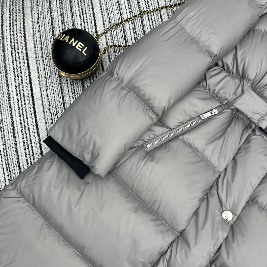 Prada Down Jackets Breathable 172489
