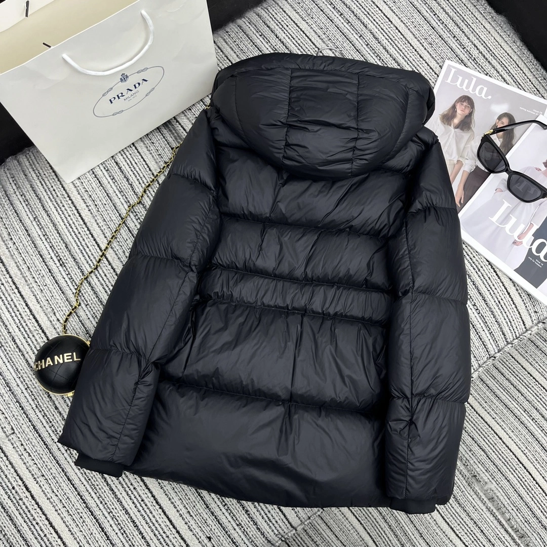 SmoothTexture Prada Down Jackets 172504