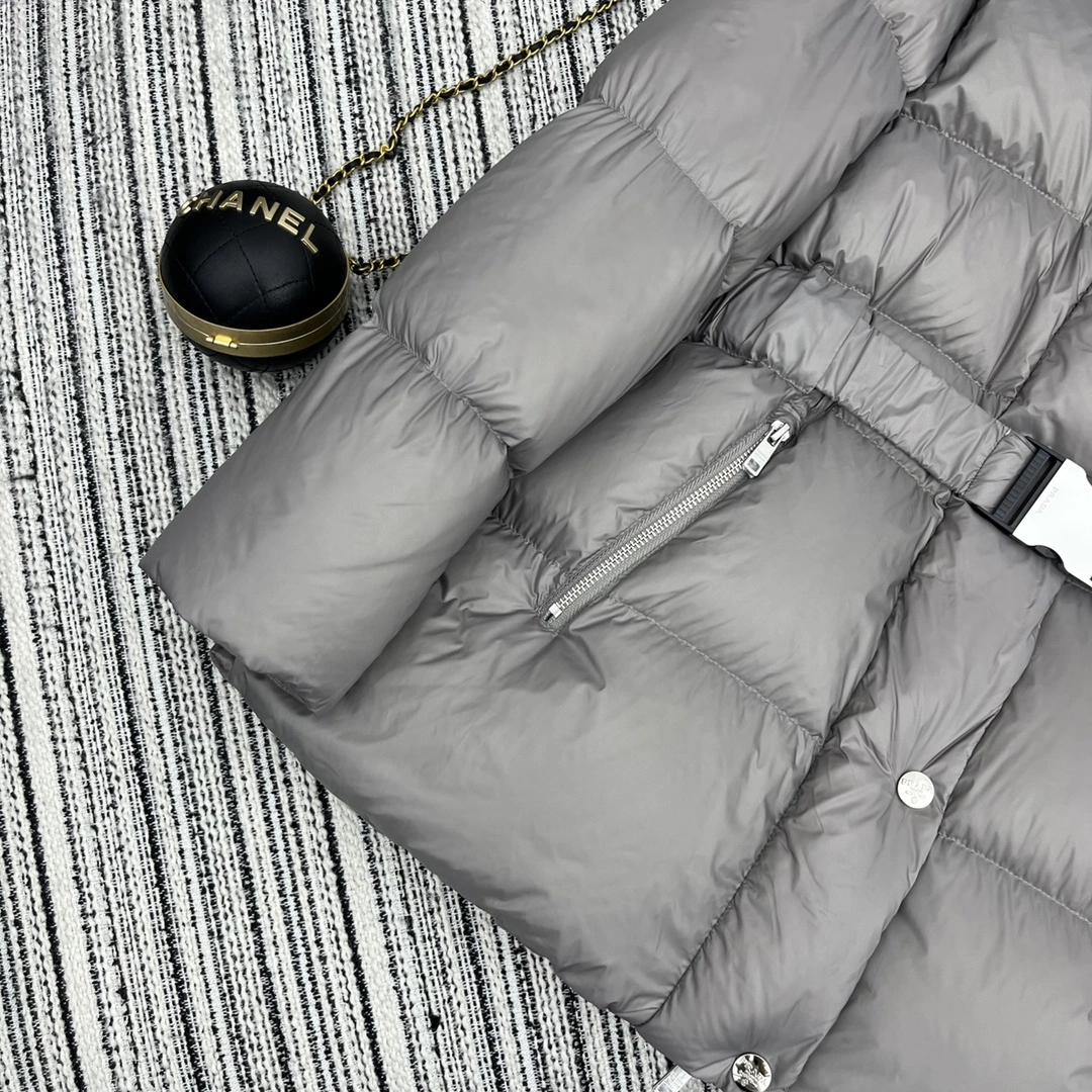 Prada Down Jackets Stylish 172455