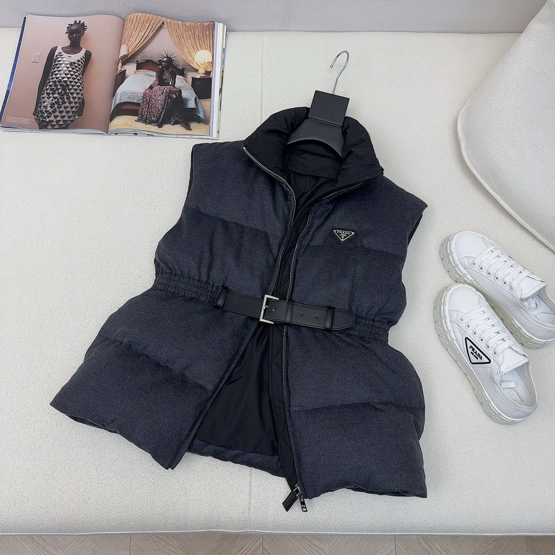 Prada Down Jackets Bold 172474