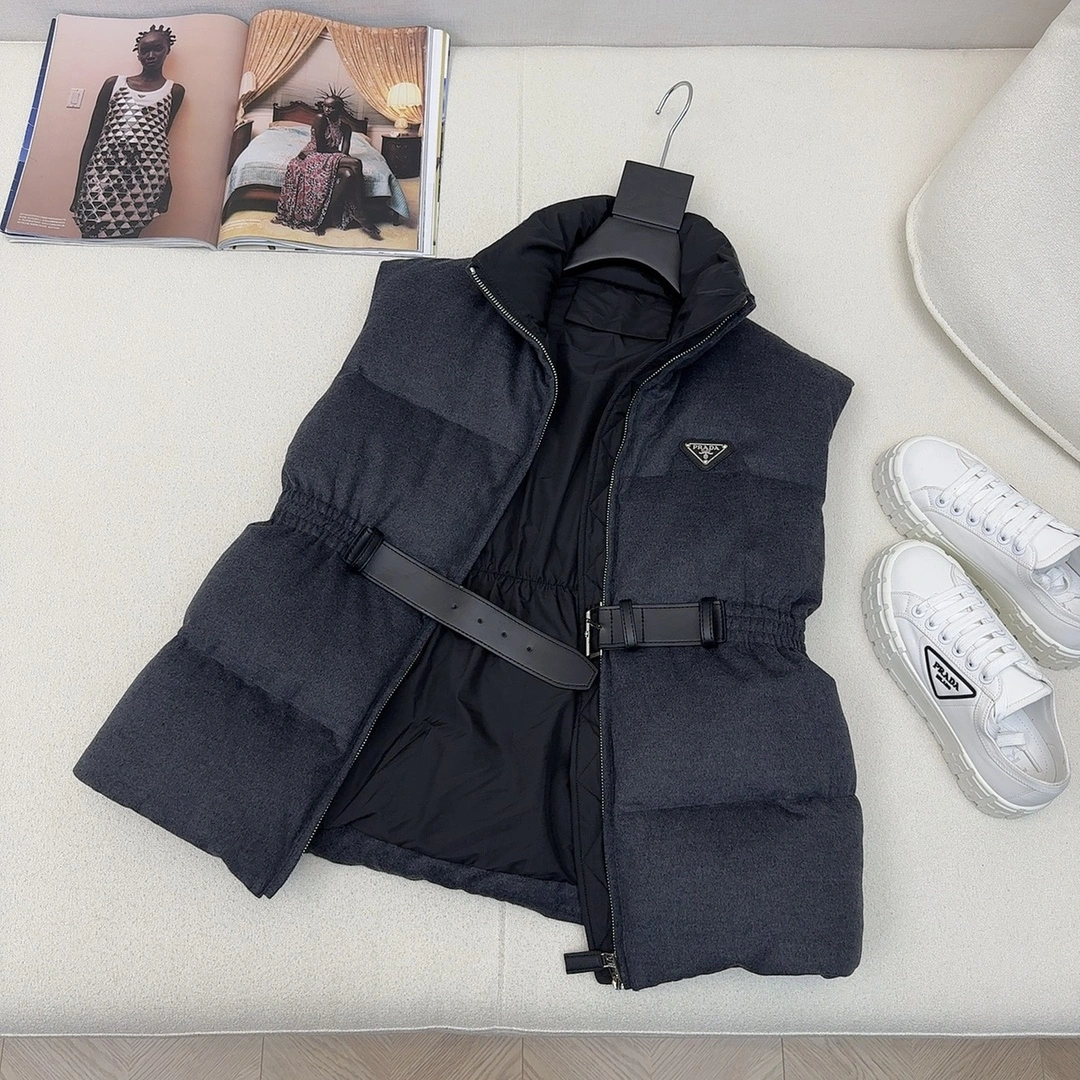 Prada Down Jackets Bold 172474