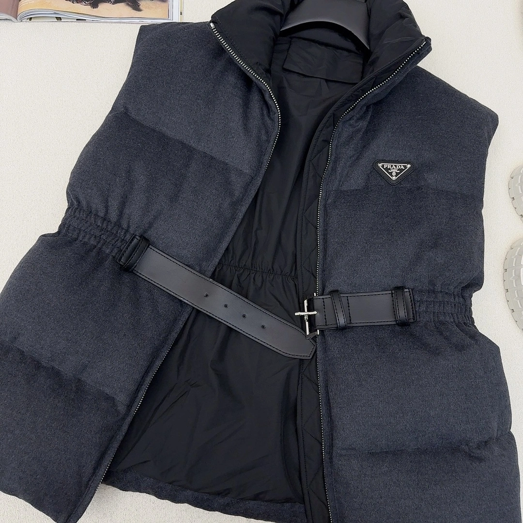 Prada Down Jackets Bold 172474