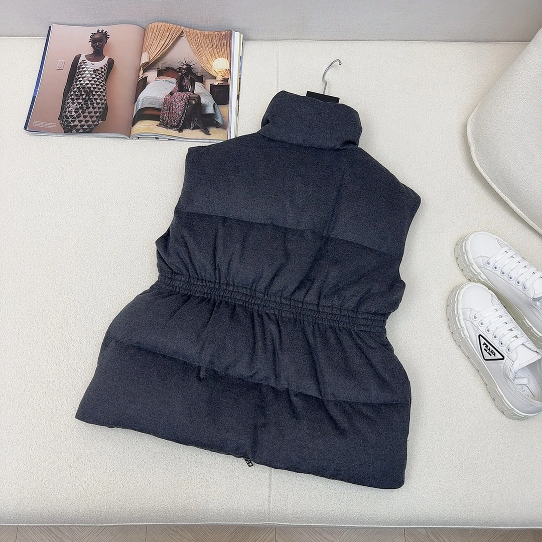 Prada Down Jackets Bold 172474