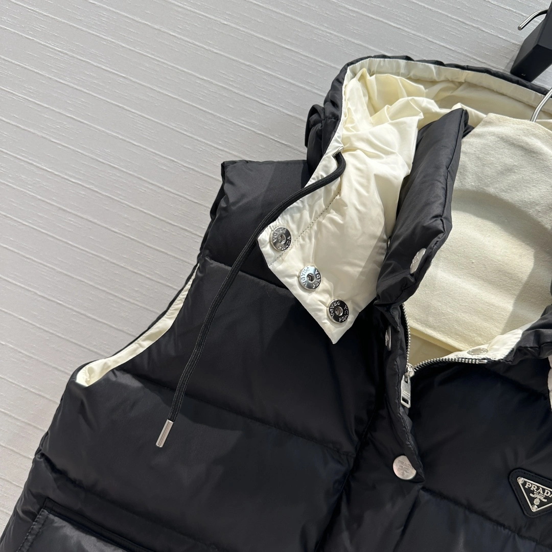 Prada Down Jackets Stylish 172437