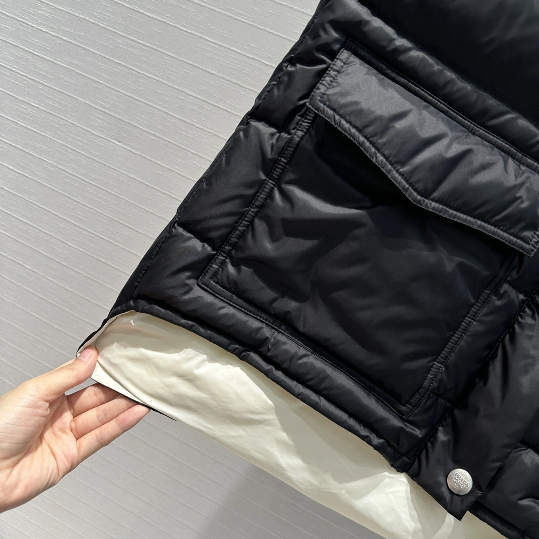 Prada Down Jackets Stylish 172437