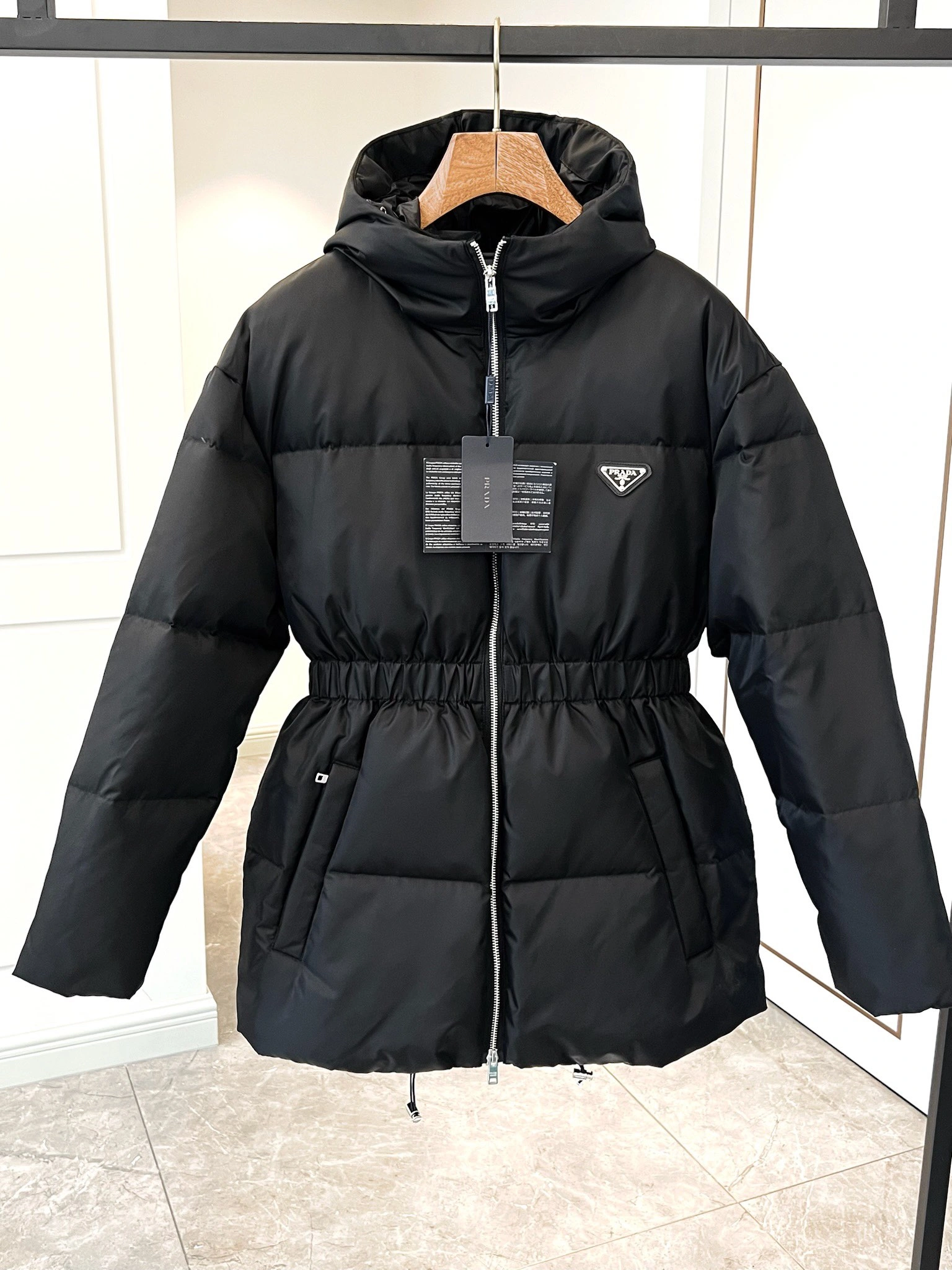 Prada Down Jackets EasyMatch 172428