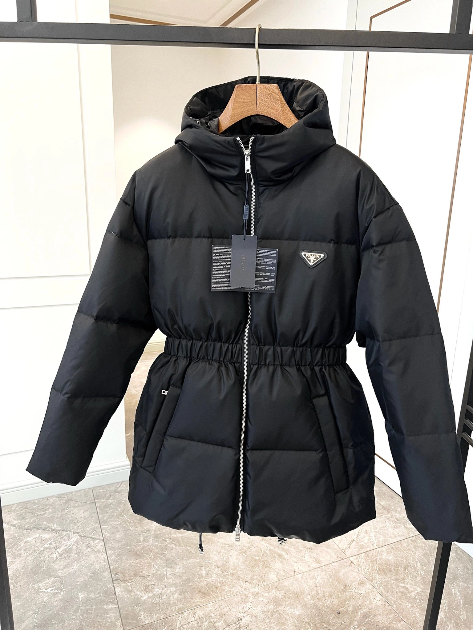 Prada Down Jackets EasyMatch 172428