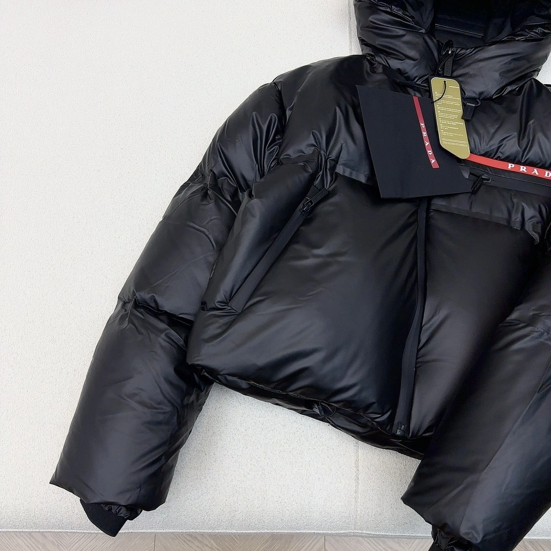 Trendsetting Prada Down Jackets 172430
