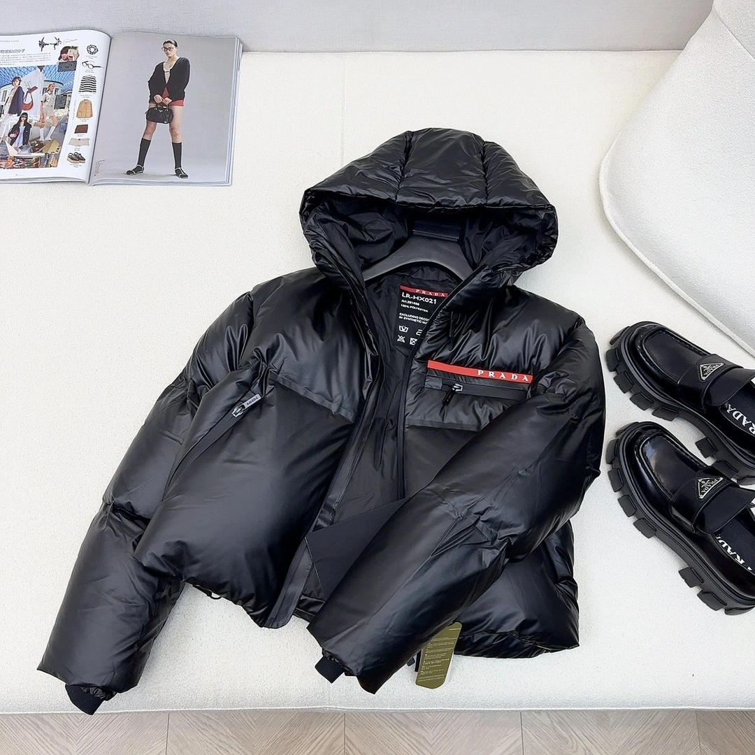 Trendsetting Prada Down Jackets 172430