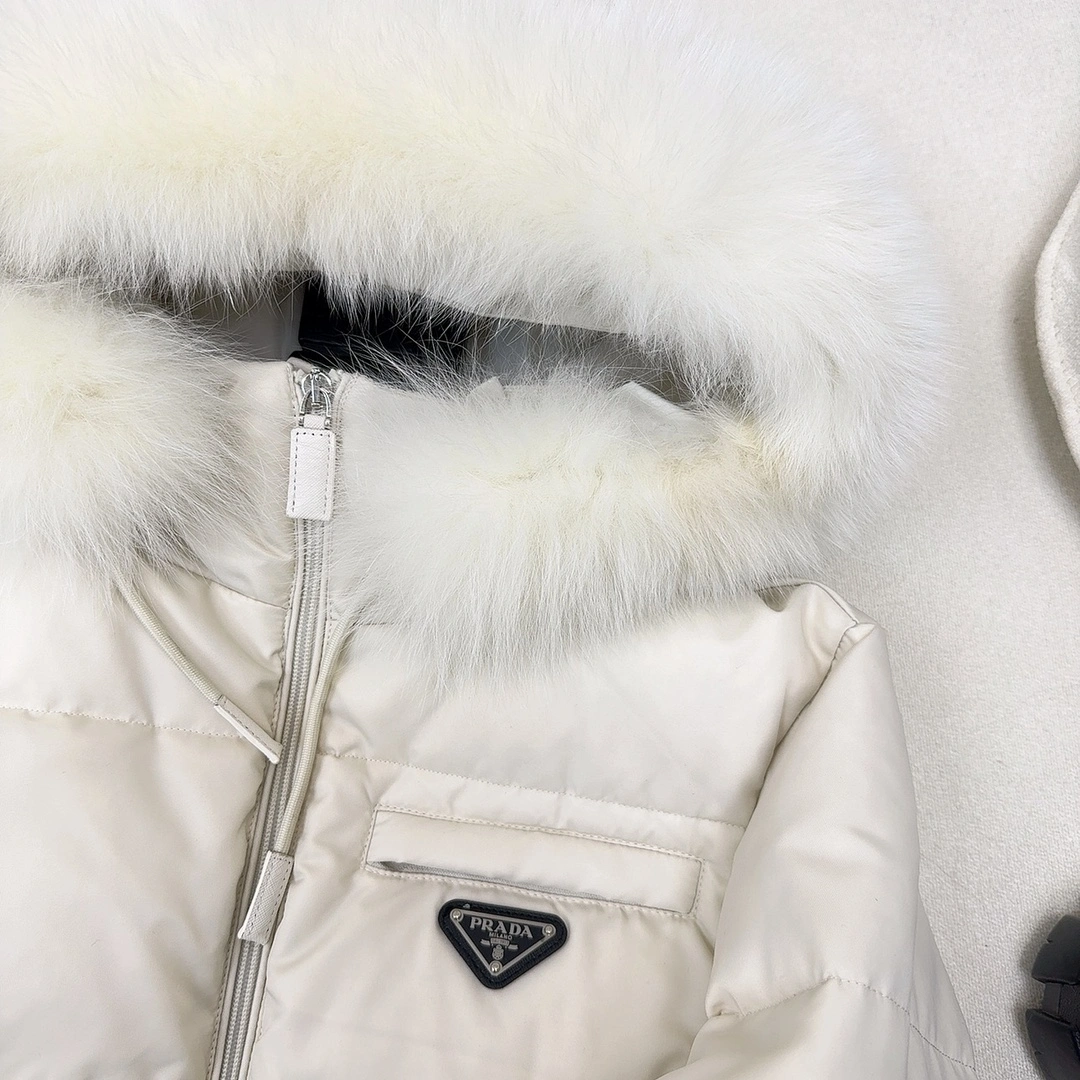 Refined Prada Down Jackets 172442
