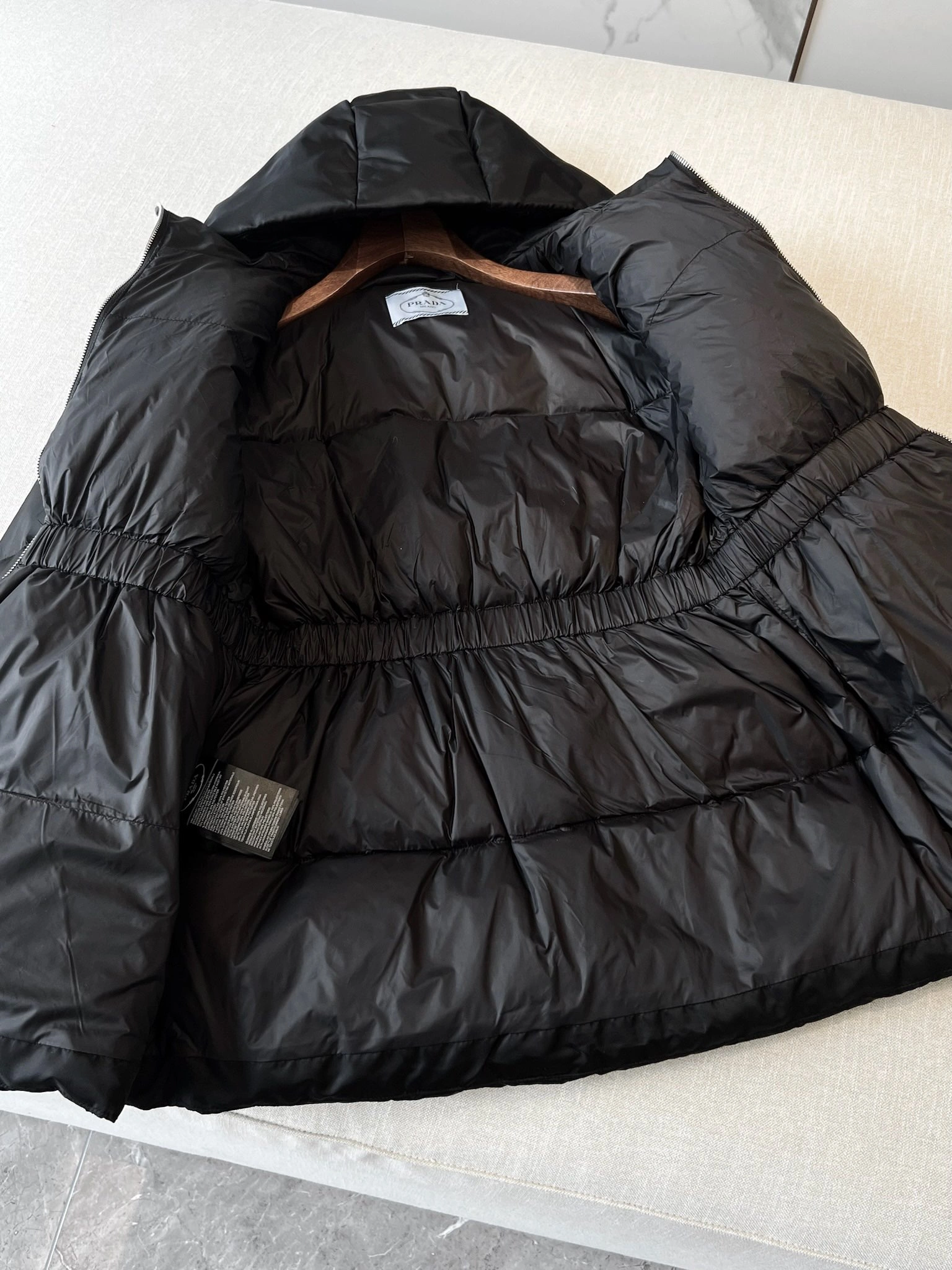 Prada Down Jackets Trendsetting 172460