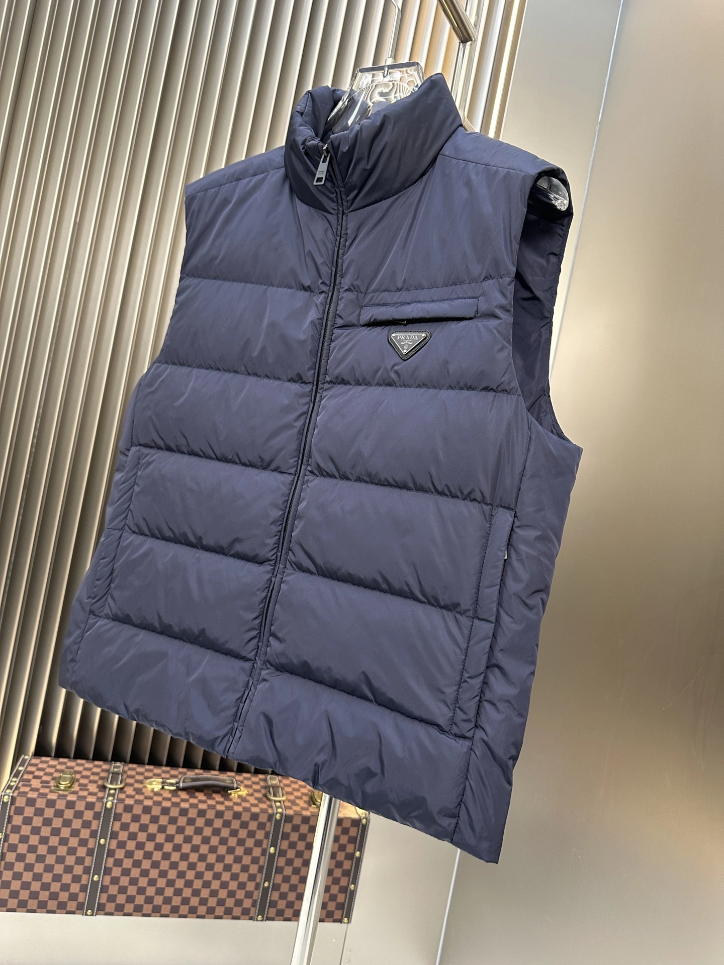 Prada Down Jackets Snug 172435