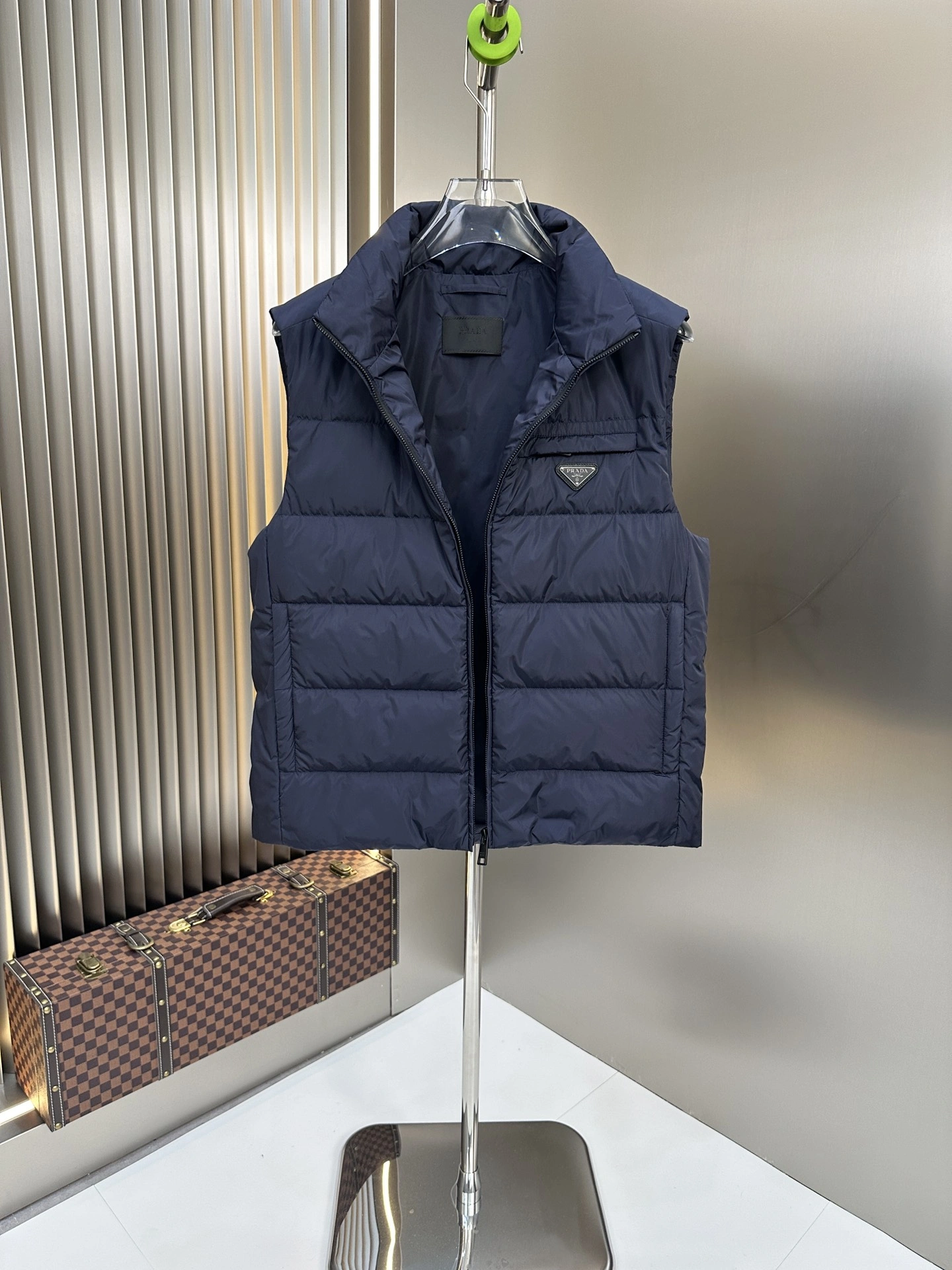 Prada Down Jackets Snug 172435