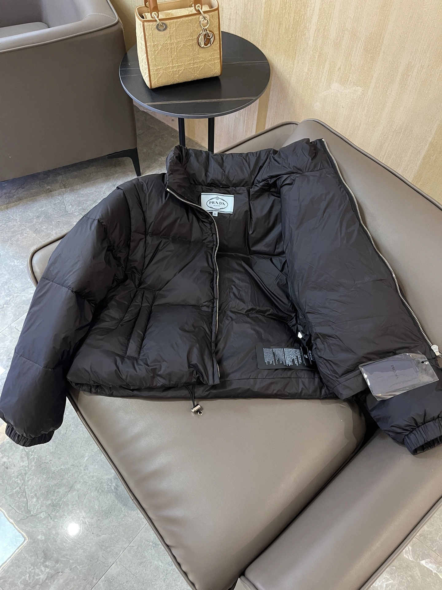 Prada Down Jackets Supportive 172423