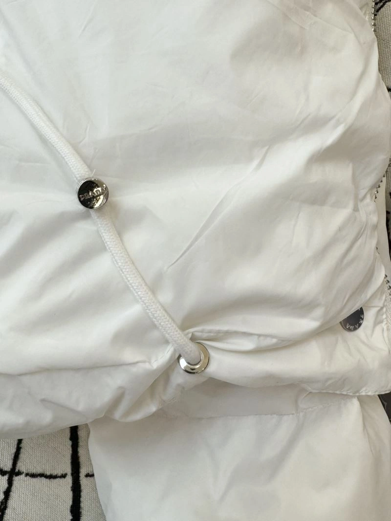 Flexible Prada Down Jackets 172200