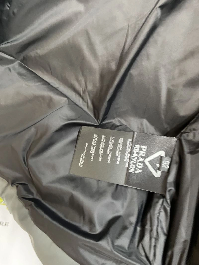ComfortFit Prada Down Jackets 172115