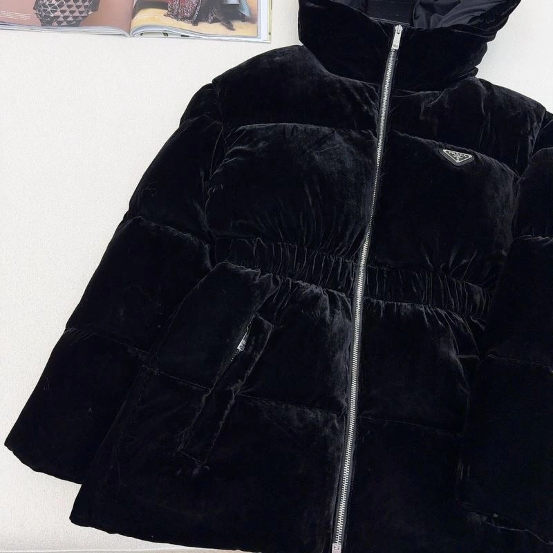 Effortless Prada Down Jackets 172101