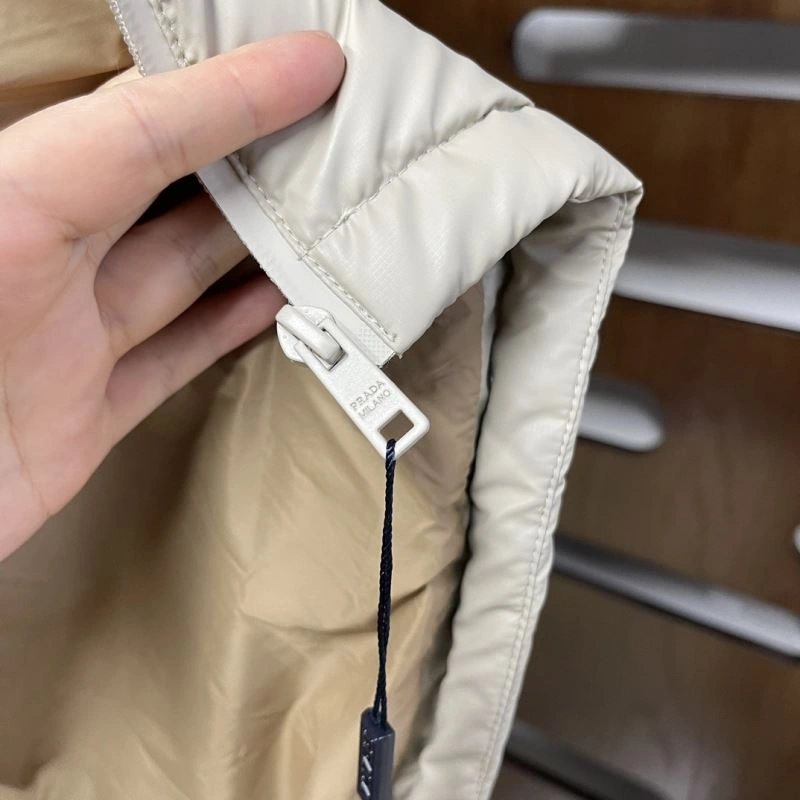 Prada Down Jackets ZipUp 171826
