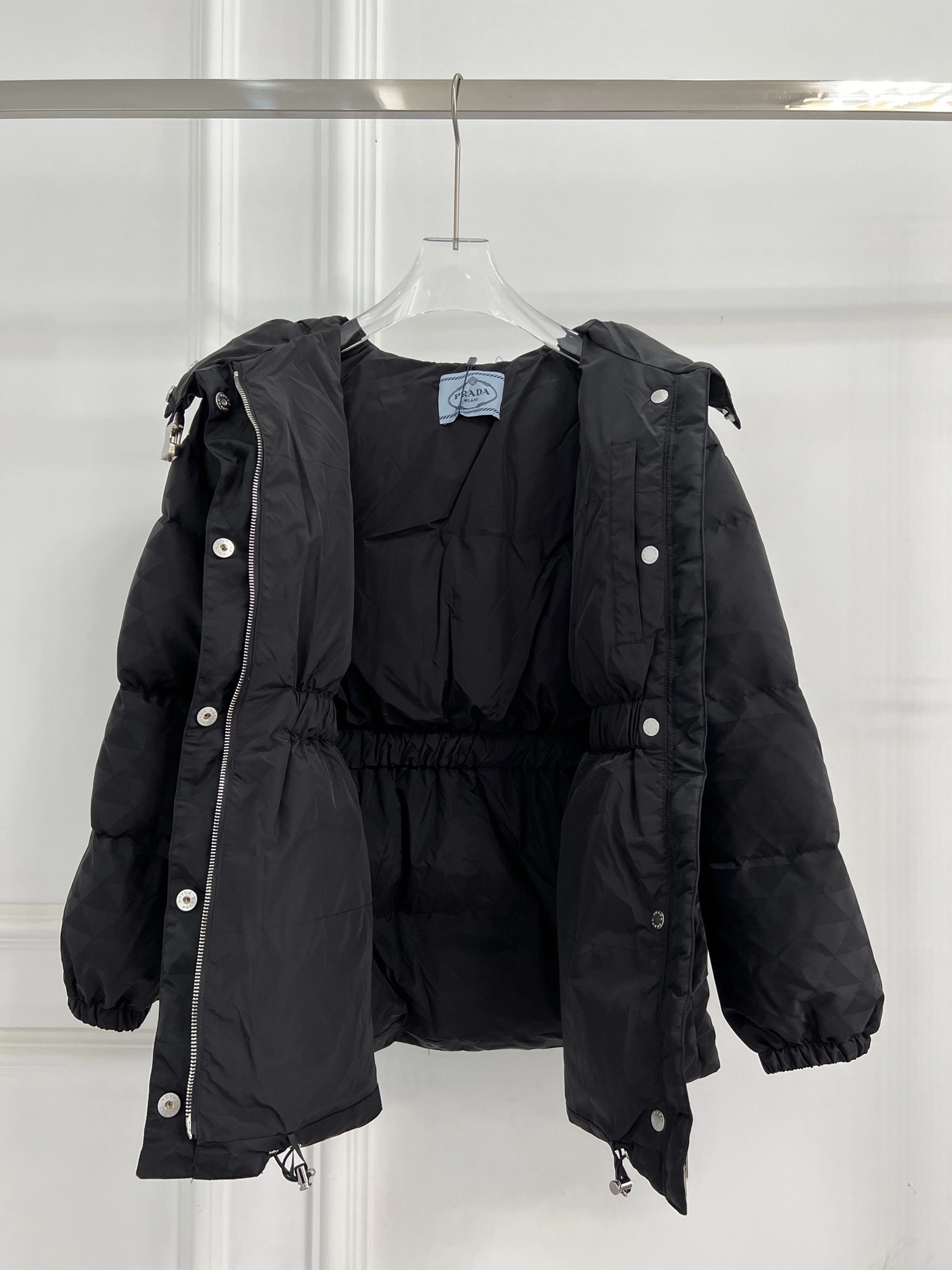 ModernLook Prada Down Jackets 172447