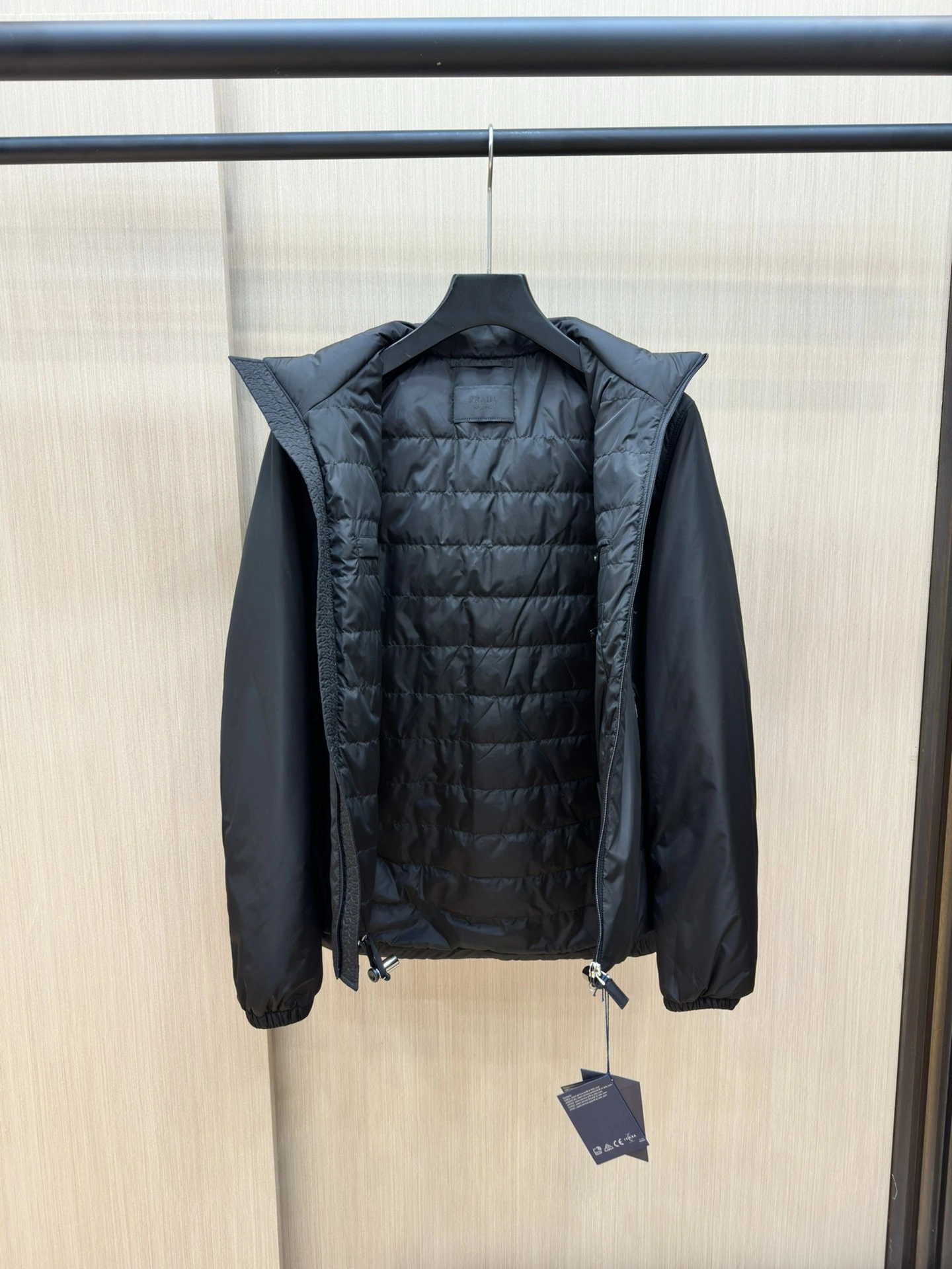Prada Down Jackets Effortless 172408
