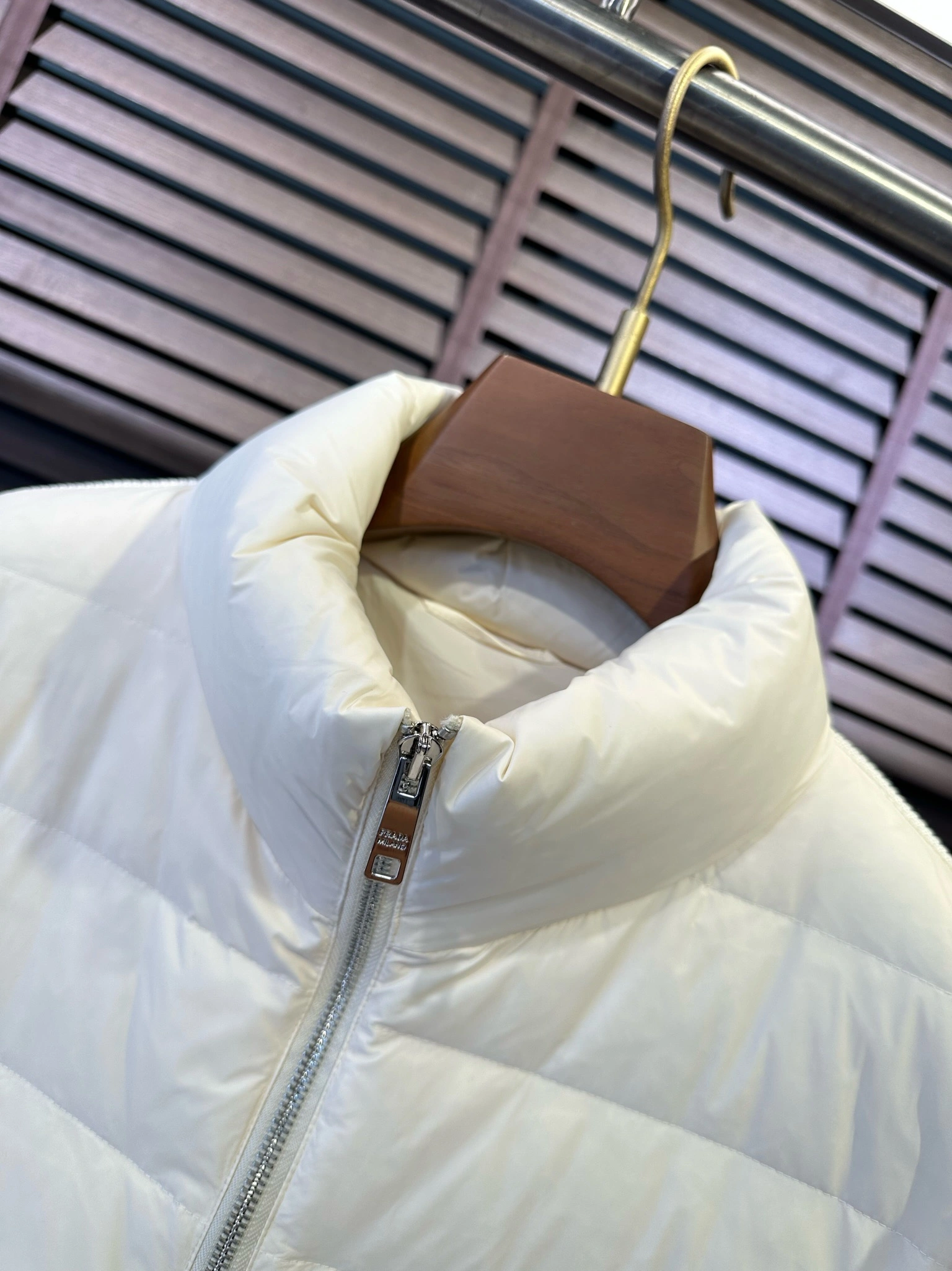 Prada Down Jackets Youthful 172406