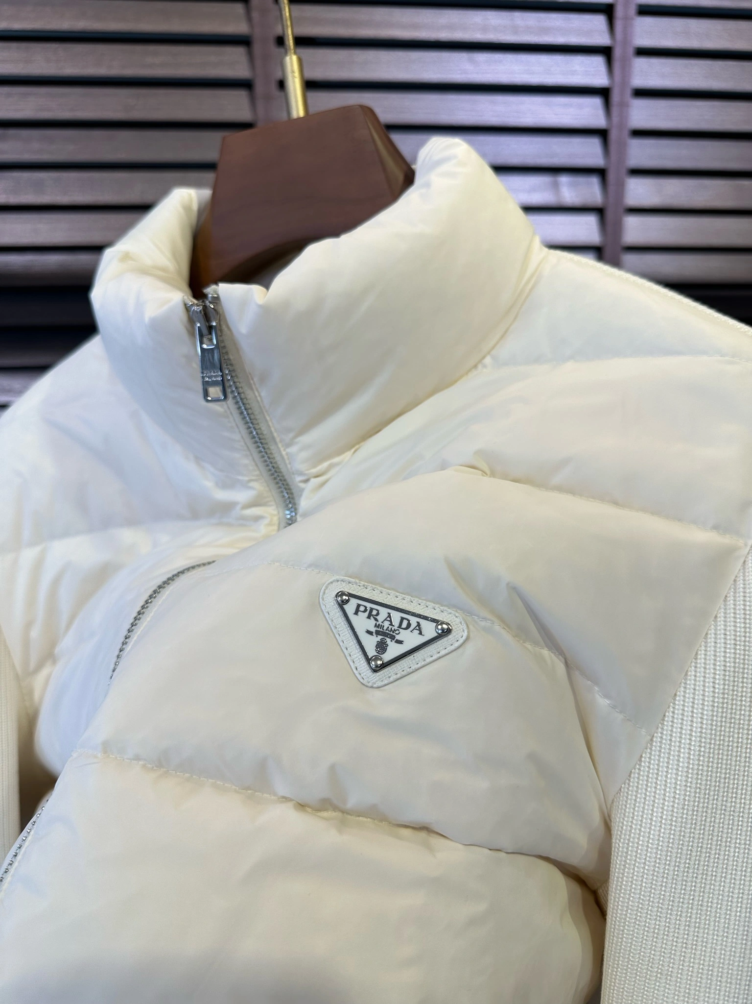Prada Down Jackets Youthful 172406