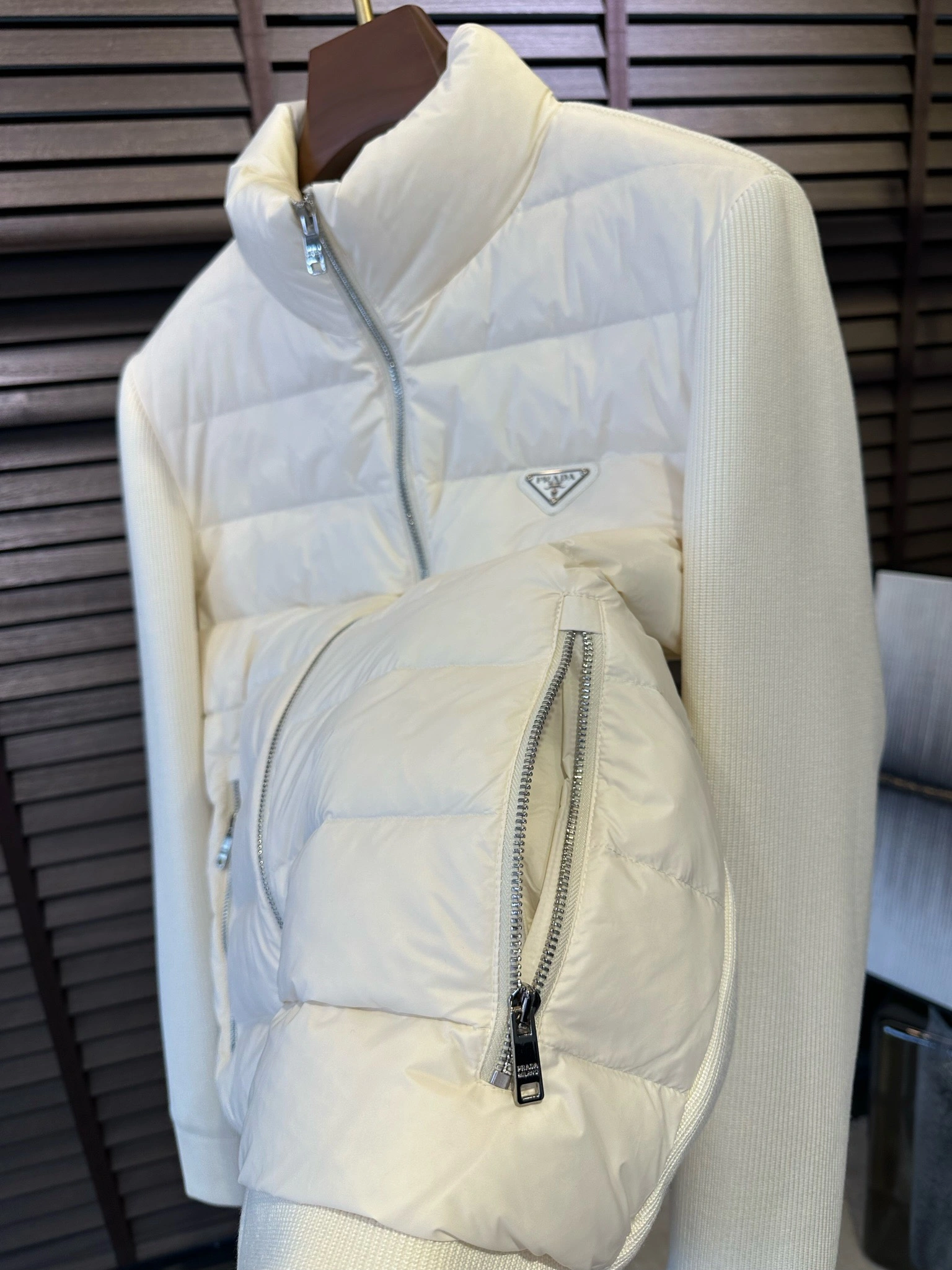 Prada Down Jackets Youthful 172406