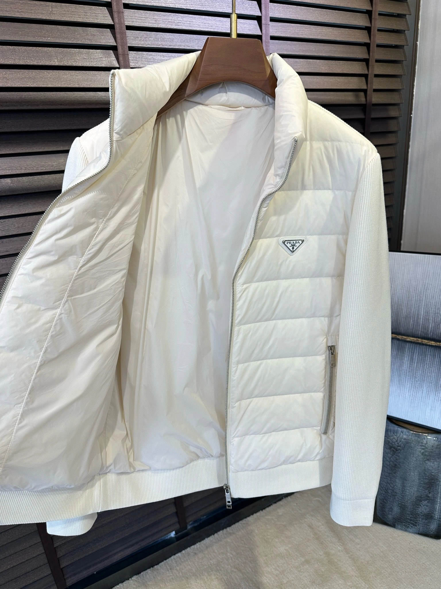 Prada Down Jackets Youthful 172406
