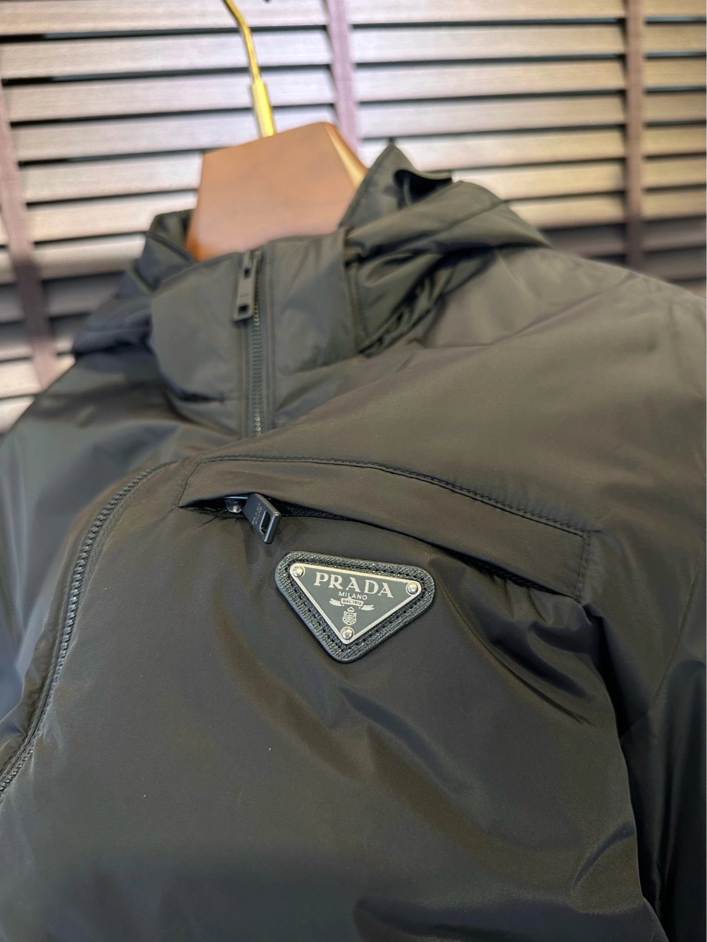 Prada Down Jackets Comfortable 172401