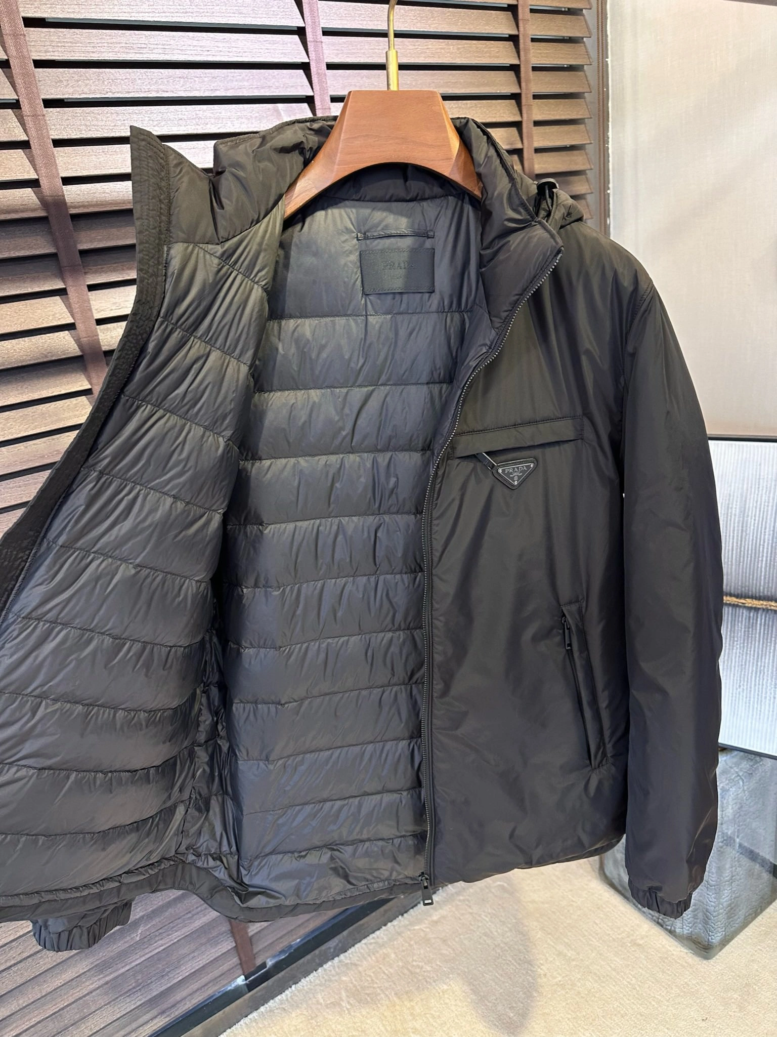 Prada Down Jackets Comfortable 172401
