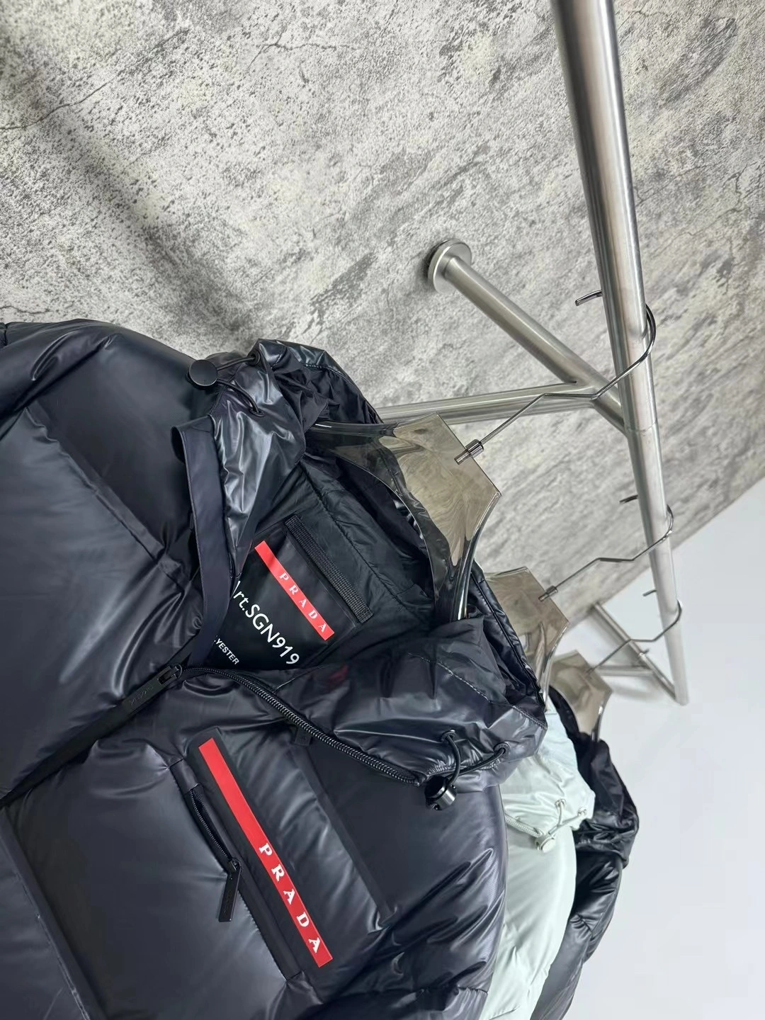 Trendsetting Prada Down Jackets 172507