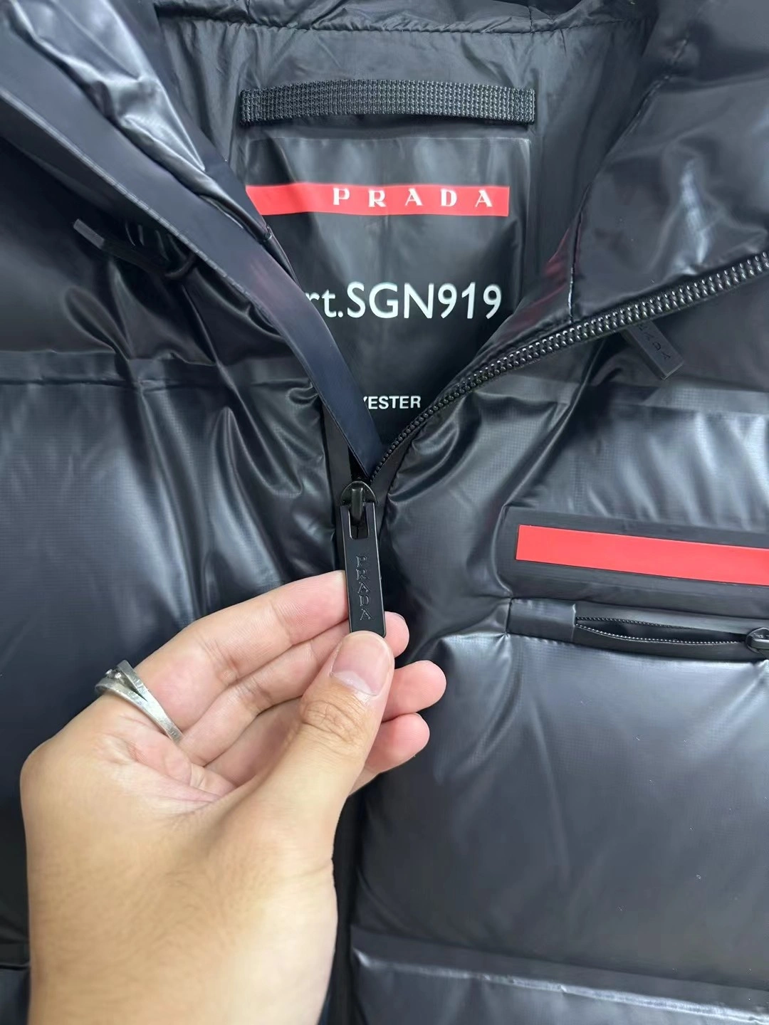 Trendsetting Prada Down Jackets 172507
