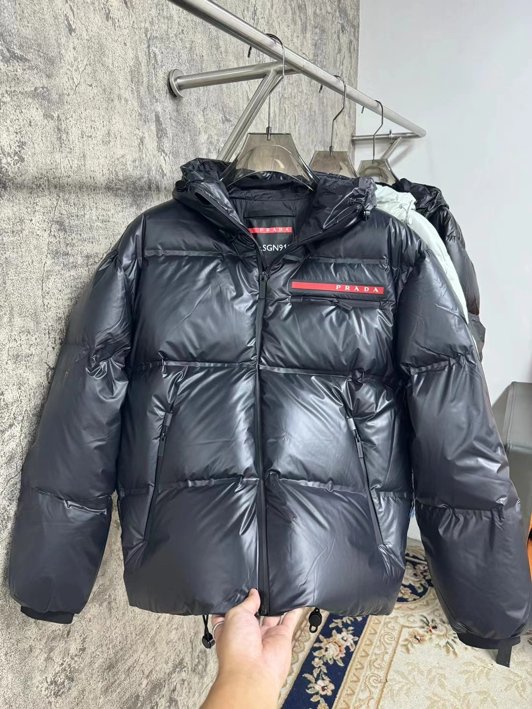 Trendsetting Prada Down Jackets 172507