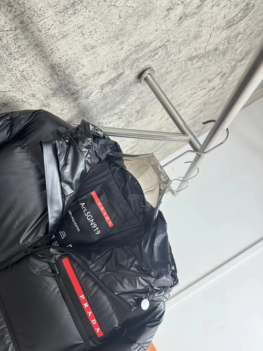 Prada Down Jackets RelaxedFit 172400