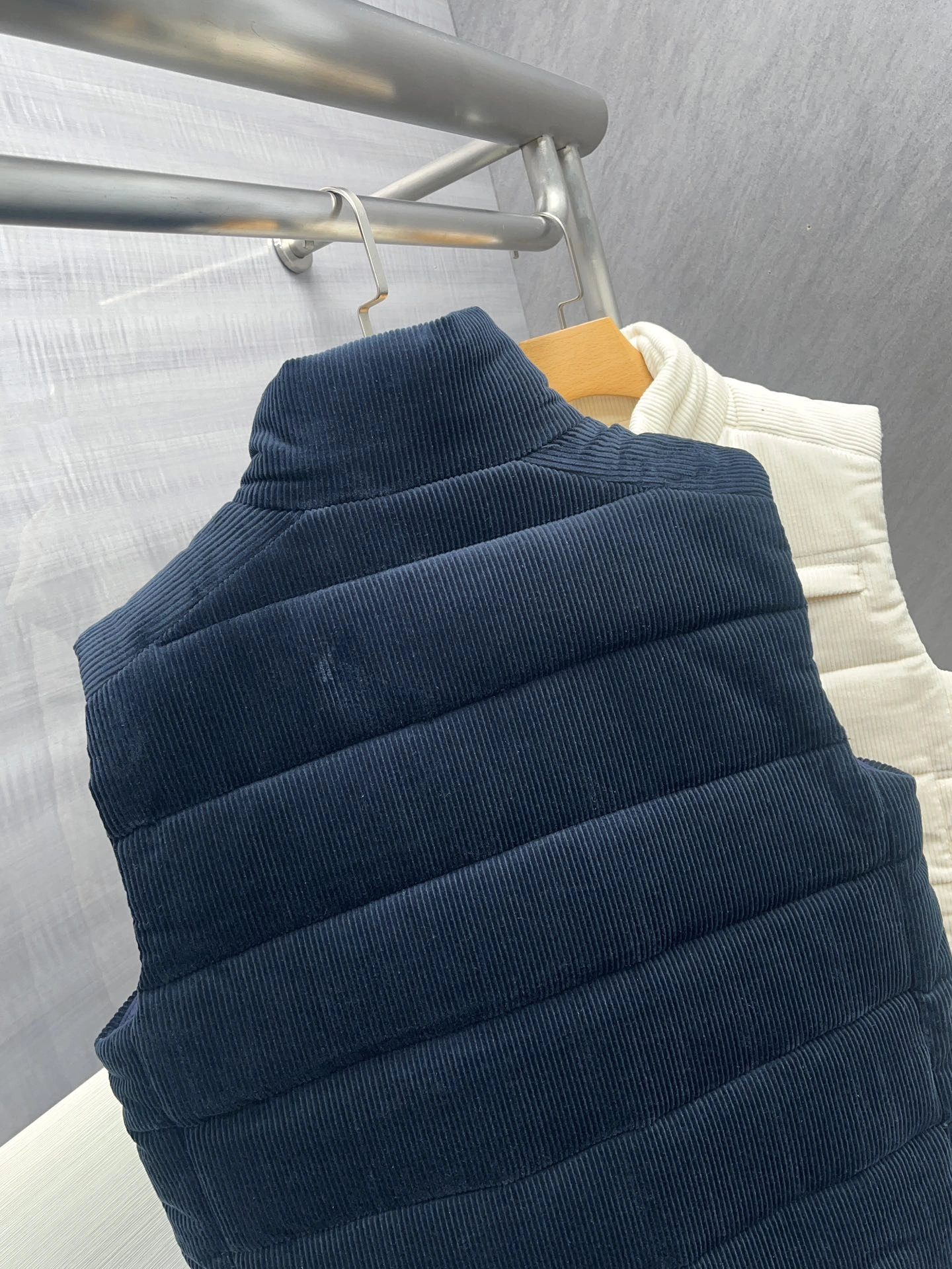 MoistureWicking Prada Down Jackets 172410